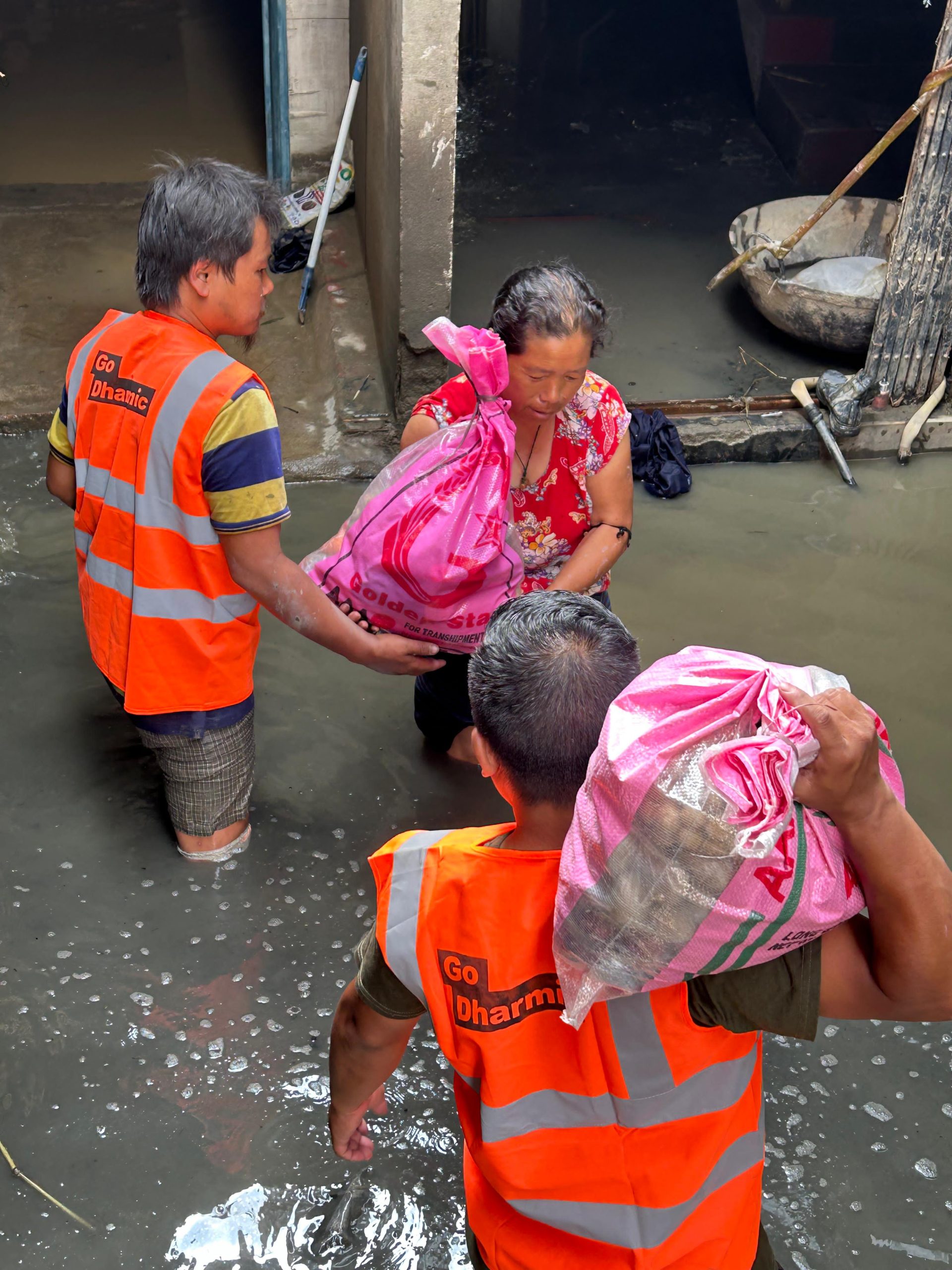 Sewa Bharati and Go Dharmic join hands to Provide Relief in Flood-Affected Imphal East